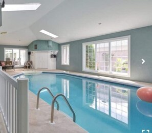 Innenpool, beheizter Pool