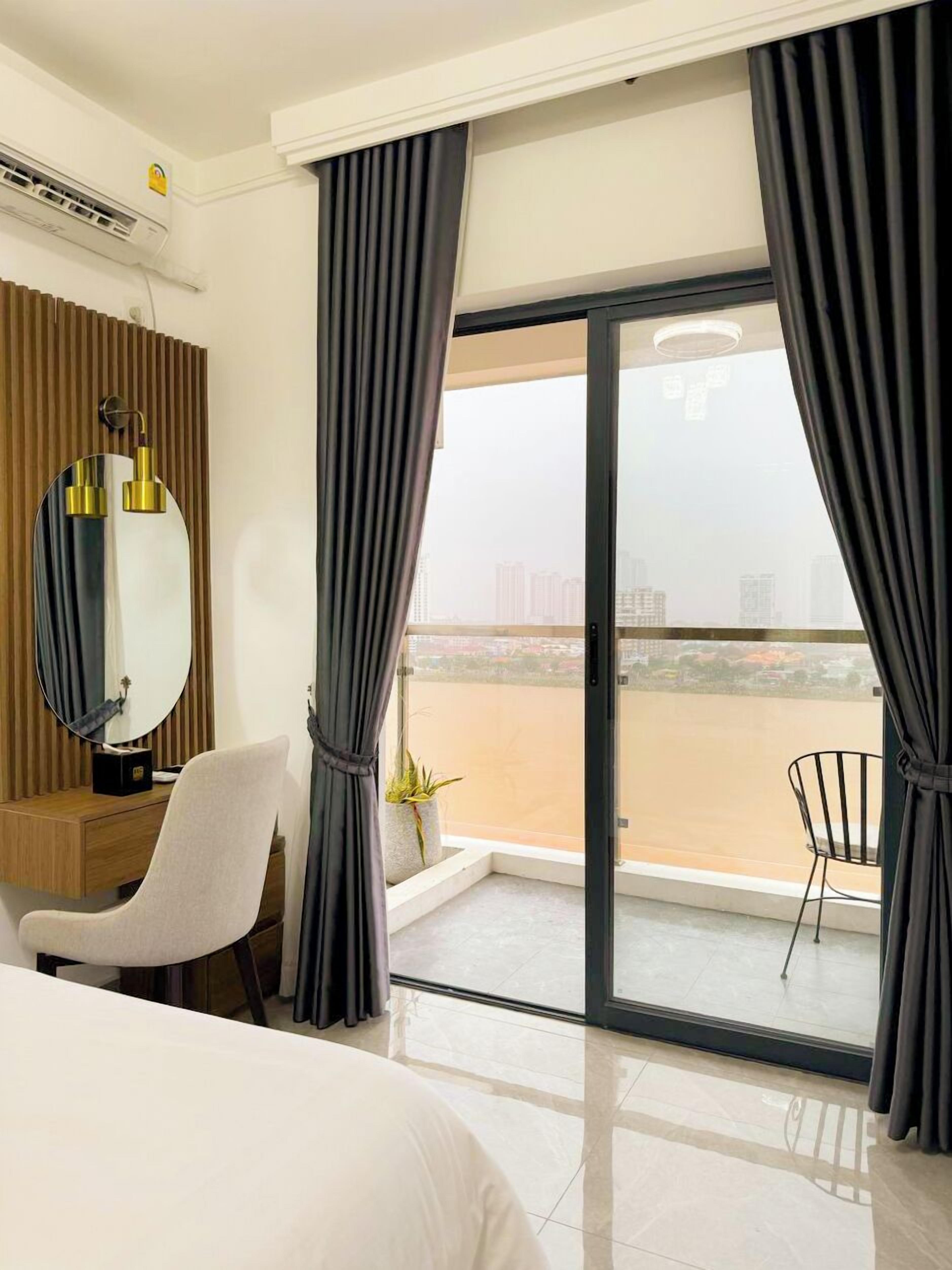 Family Suite, River View | View from room
