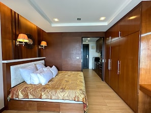 1 bedroom, iron/ironing board, free WiFi