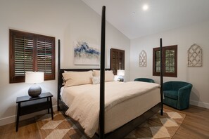 2 bedrooms, desk, free WiFi, bed sheets