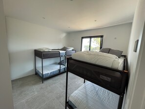 6 Schlafzimmer, Bügeleisen/Bügelbrett, Reisekinderbett, kostenloses WLAN