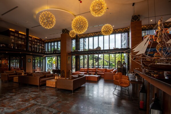 Reception - Citygate B510 (Kamala)