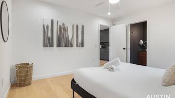 1 bedroom, desk, iron/ironing board, free WiFi