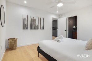 2 bedrooms, desk, iron/ironing board, free WiFi