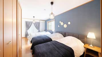 Basic Apartment | 1 bedroom, desk, blackout drapes, free WiFi