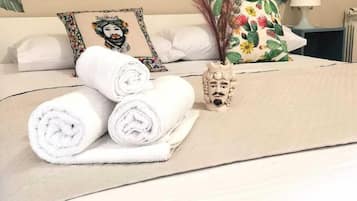 ห้องคอมฟอร์ท | 1 ห้องนอน, มินิบาร์ฟรี, โต๊ะทำงาน, ห้องเก็บเสียง