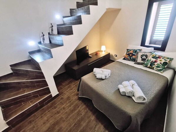 Free minibar, desk, soundproofing, free WiFi - A Due Passi Dal Centro sweet rooms (Agrigento)