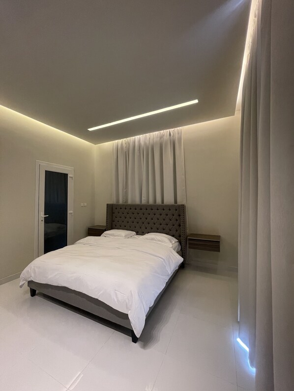 2 chambres, fer et planche à repasser, Wi-Fi, draps fournis