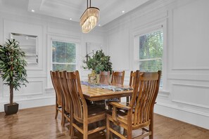 House, Accessible | 6 bedrooms, desk - Buckhead Dream Message Now for Summer Special (Atlanta)