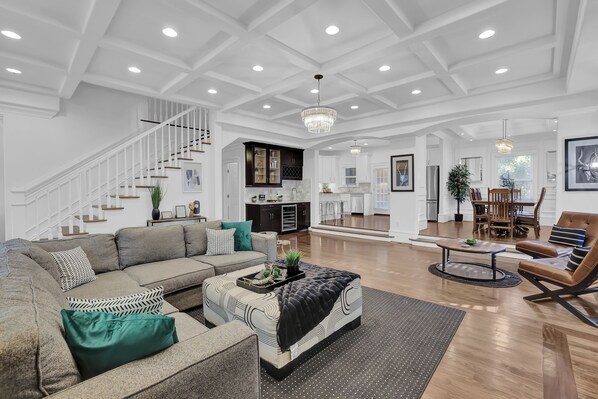 House, Accessible | 6 bedrooms - Buckhead Dream Message Now for Summer Special (Atlanta)