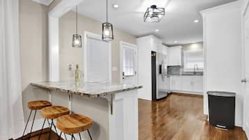 Nhà, phù hợp cho người khuyết tật | 5 phòng ngủ