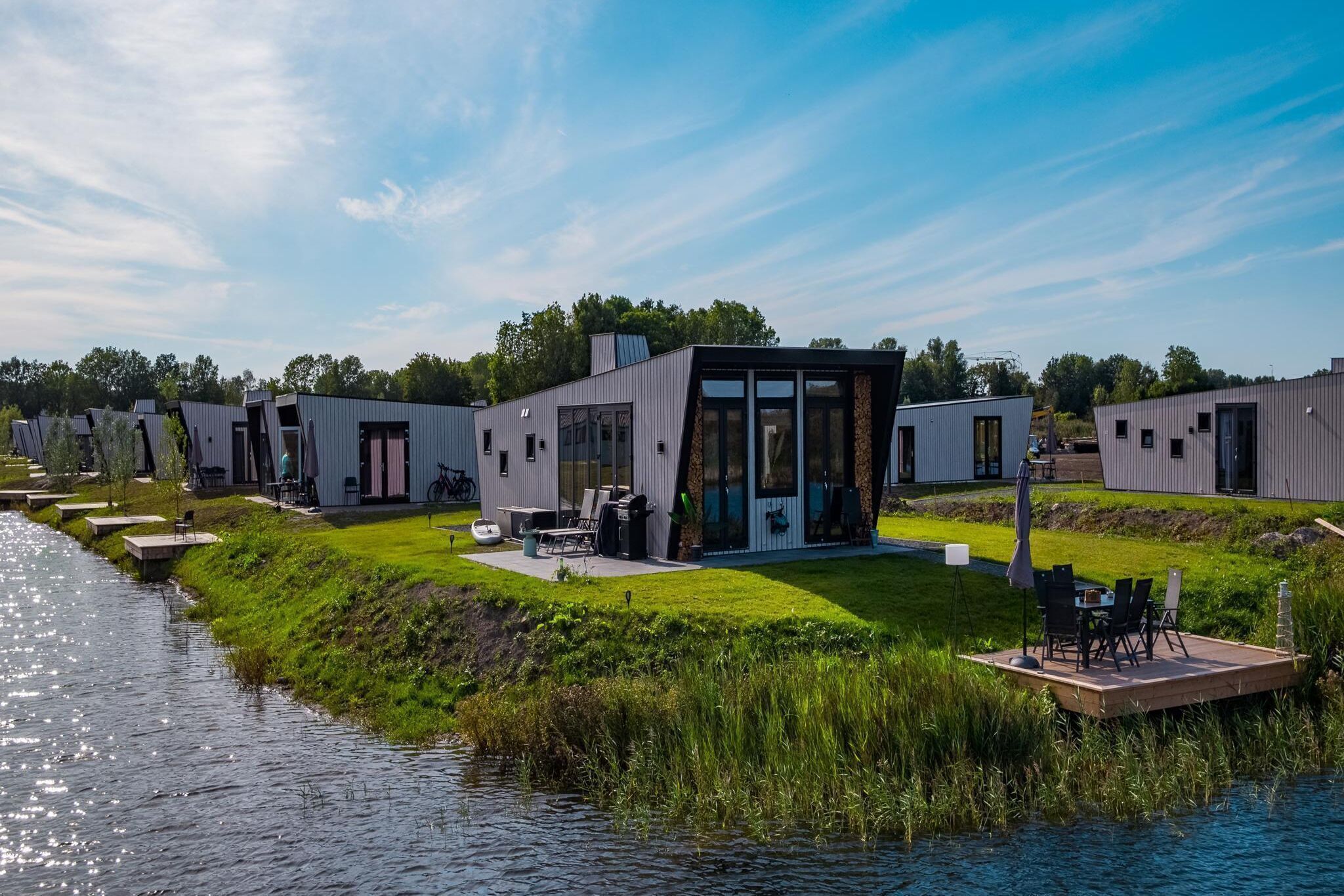 Modern chalet with dishwasher, 5 km from Kampen