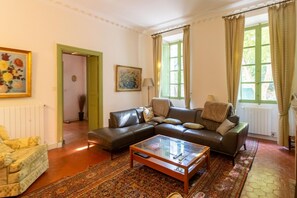 スマートテレビ、暖炉