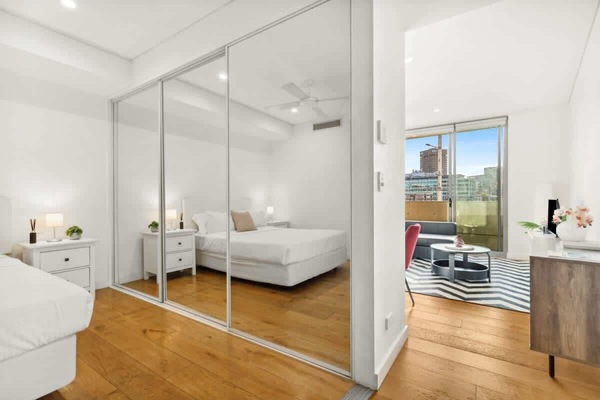Chalmers_St_2_34_Surry_Hills_-7