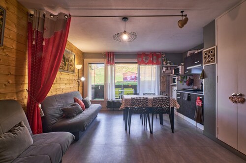 Studio 'Au Pieds Pistes Ski Collet' avec balcon et Wi-Fi