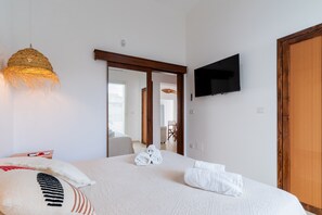 2 bedrooms, iron/ironing board, free WiFi, bed sheets - Villa "Dimora Delle Riserve Naturali" near the beach with private garden & WLAN (Torre Colimena)