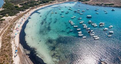 Villa "Dimora Delle Riserve Naturali" near Beach with Private Garden & Wi-Fi