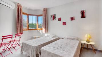 2 bedrooms, free WiFi