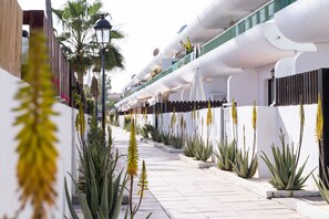 Property grounds - Vacation Home 'Piso Dunas Blu - Carpe Mundi' with Shared Pool and Wi-Fi (Corralejo)