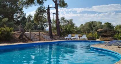 Country House 'La Caseta' with Mountain View, Wi-Fi and Air Conditioning