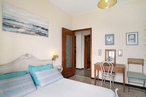 2 quartos, Wi-Fi de cortesia, roupa de cama