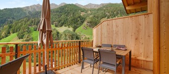 Apartment 'Herrischner 2' with mountain views, private terrace and Wi-Fi