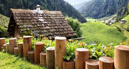 Apartment 'Herrischner 2' with mountain views, private terrace and Wi-Fi