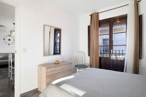 1 室のベッドルーム、WiFi (無料)、ベッドシーツ