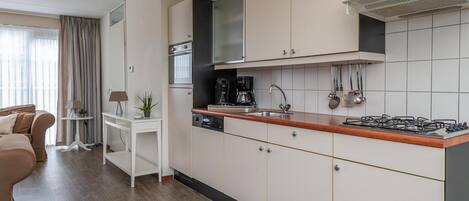 Fridge, microwave, dishwasher, coffee/tea maker