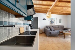 Interior - Vacation Home 'Finca Firmamento - Casa Sol' with Mountain View, Private Terrace and Wi-Fi (San Isidro)