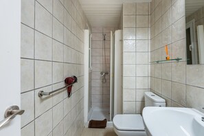 Doccia, asciugacapelli, asciugamani