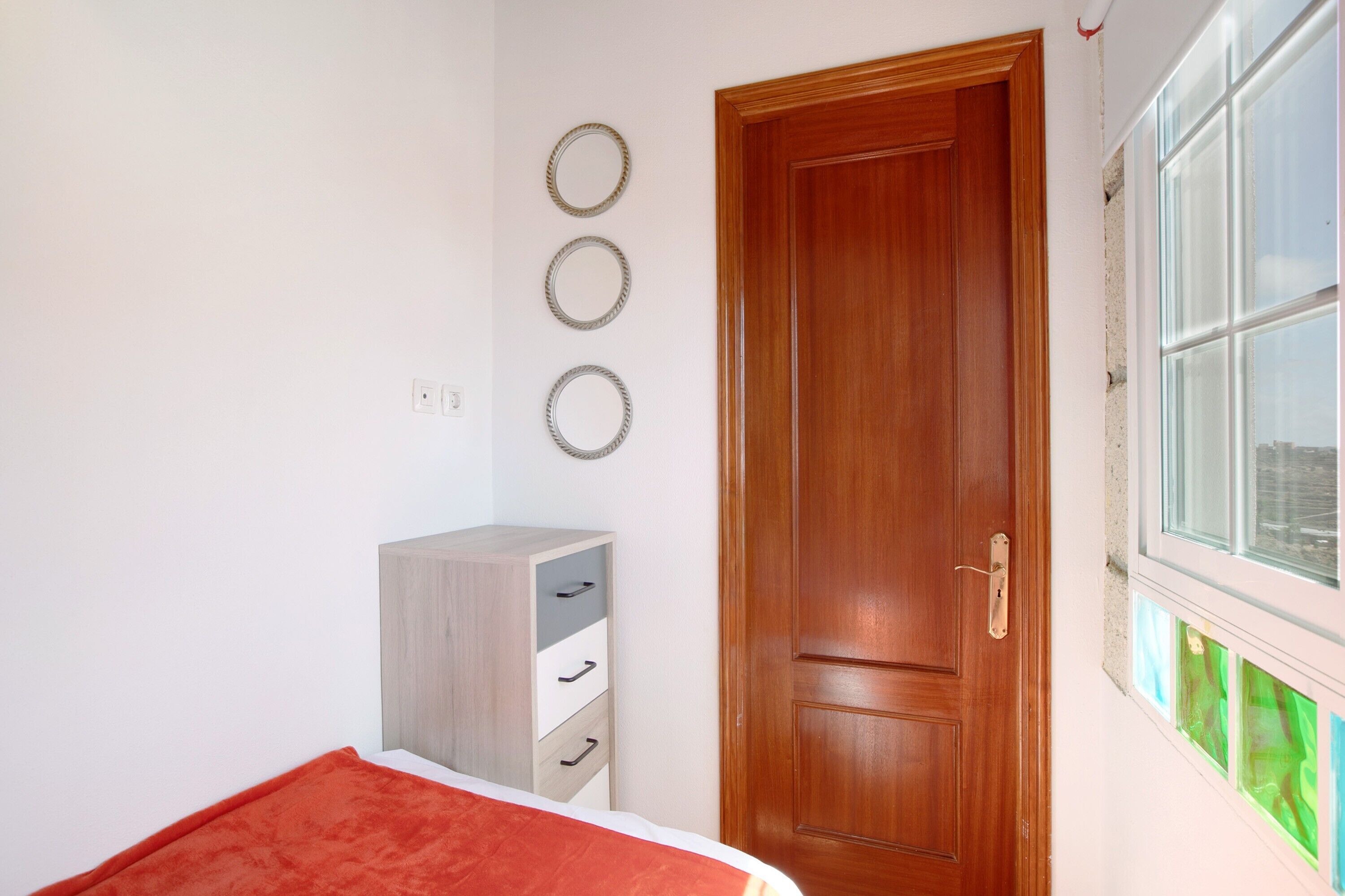 3 camere, ferro/asse da stiro, Wi-Fi gratuito, lenzuola