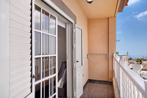 Property grounds - Holiday Apartment "Los Morales" with Sea View, Shared Terrace & Wi-Fi (Arico)