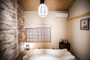 2 bedrooms, desk, free WiFi, bed sheets