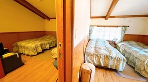 2 soverom, skrivebord, strykejern/-brett og wi-fi (inkludert)