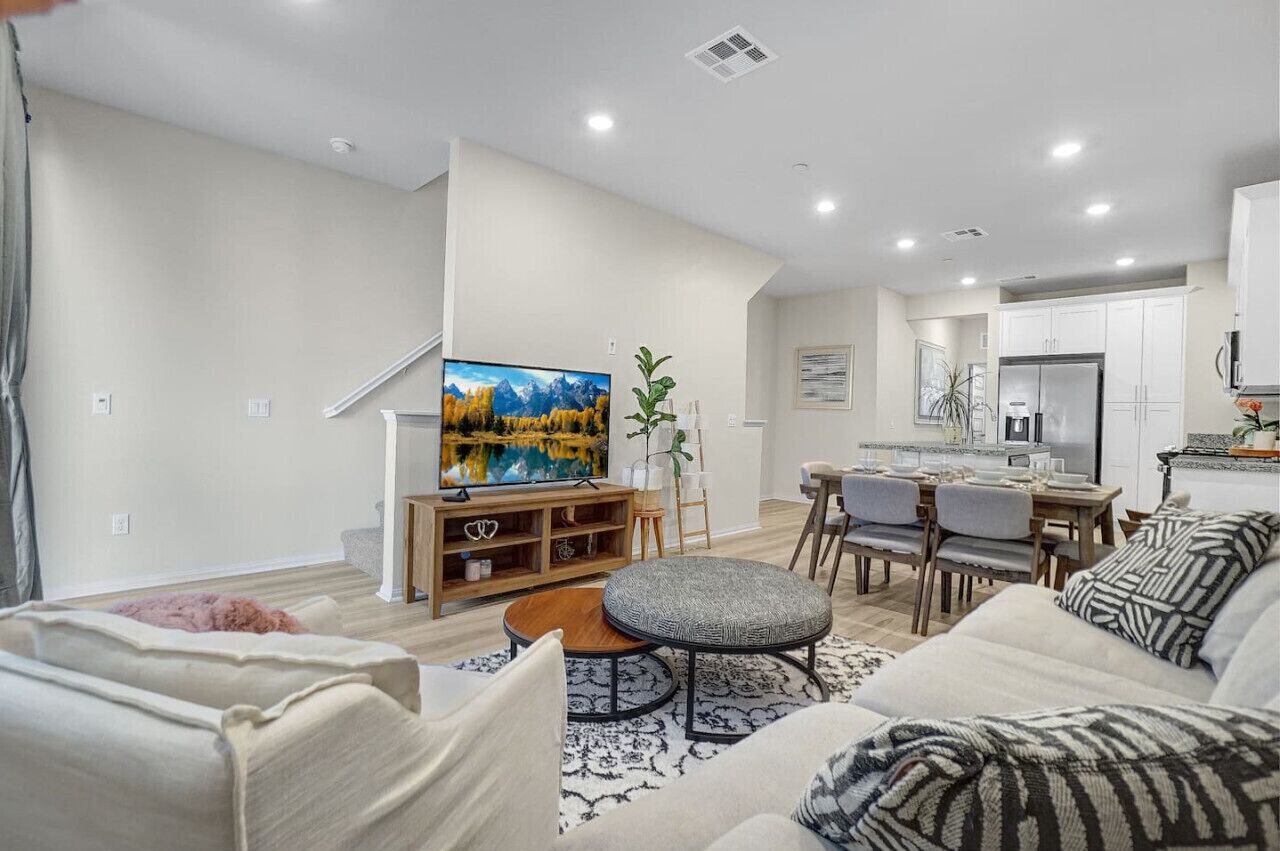 Comfy  NEW Modern Home for Family | 3BR/3BA