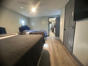 2 chambres, fer et planche à repasser, Wi-Fi, literie fournie