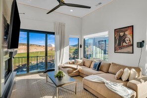 Smart TV, fireplace, video games, stereo