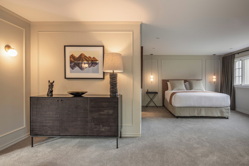 Oakview 5