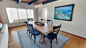 Dining - Gorgeous Waterfront Sail Bay Home with Amazing Westward facing Bay and Sunset Views! (San Diego)