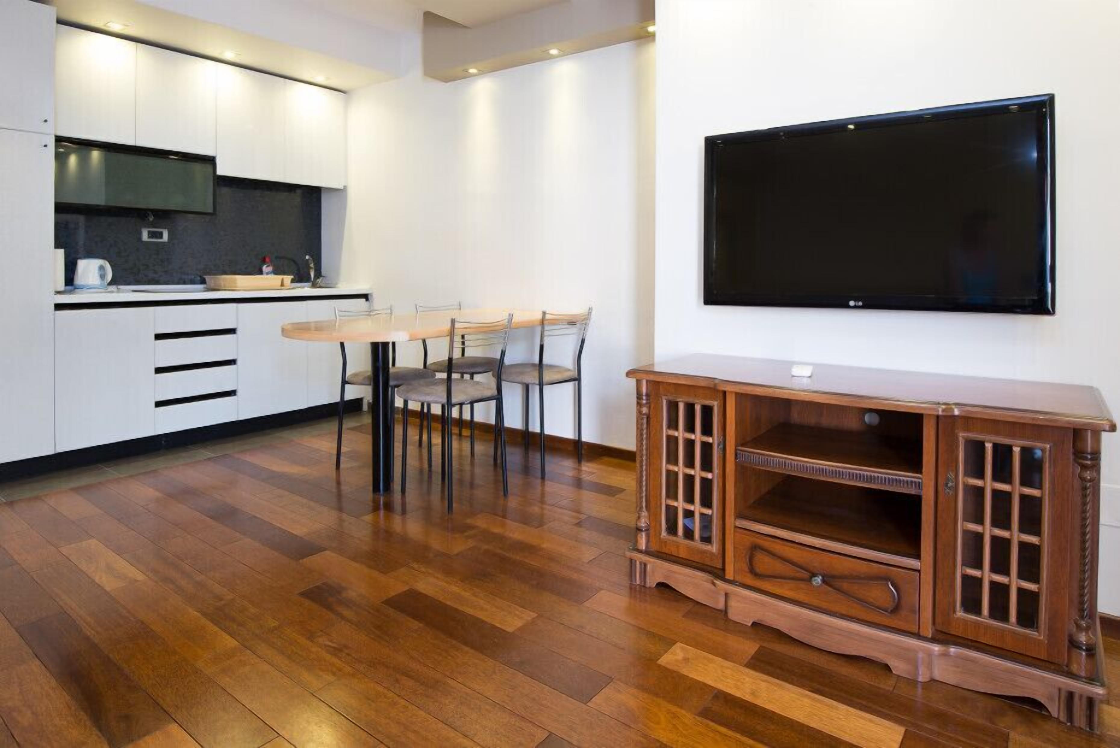 Studio Elite | Két bảo mật tại phòng, truy cập Internet tốc độ cao (có dây) miễn phí 