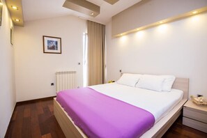Basic Studio | In-room safe, free wired internet - Villa Centar (Budva)