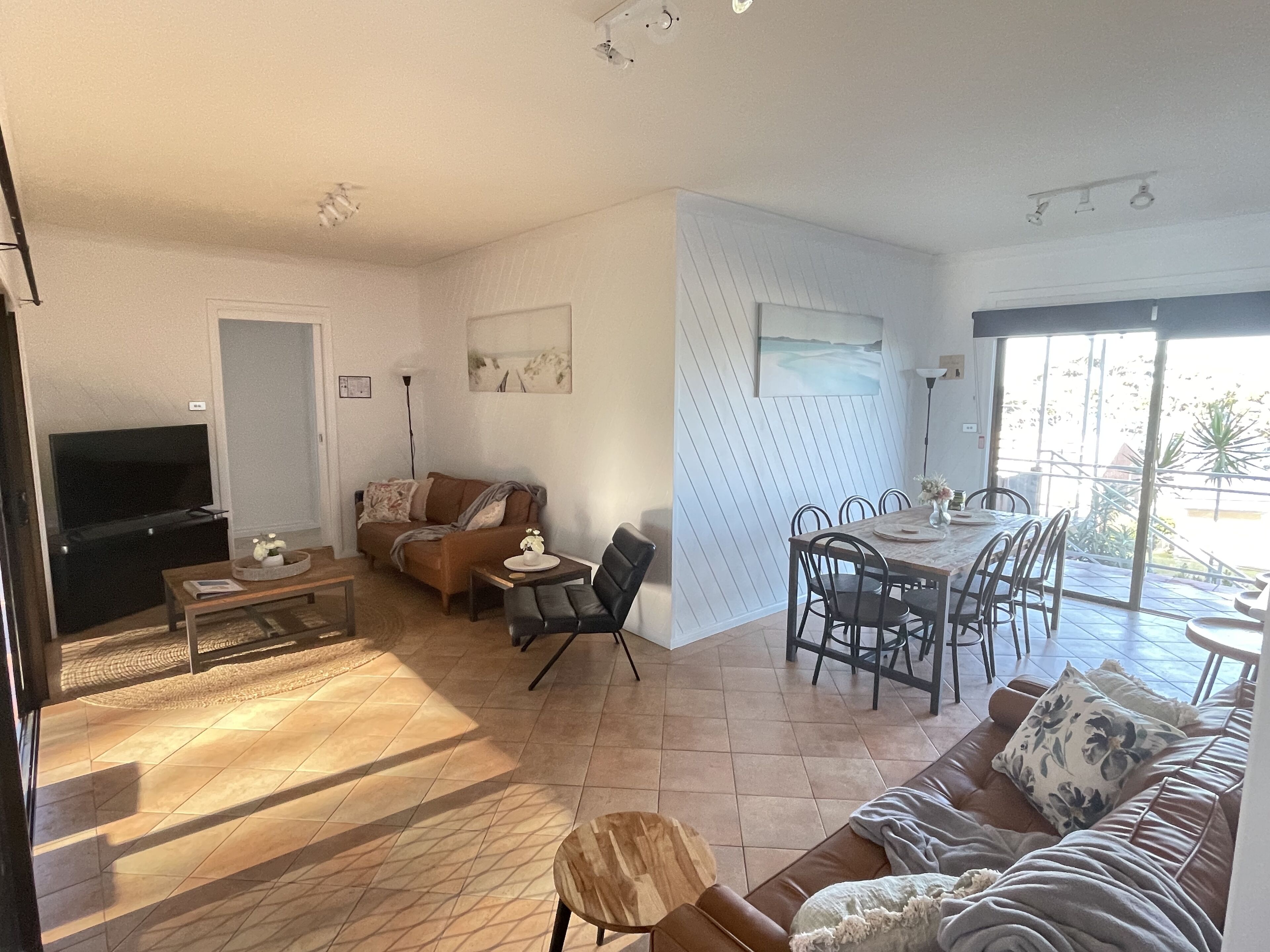 The Golden Retreat @ Hyams Beach - Pet Friendly, Linen & Wifi Provided - Vincentia