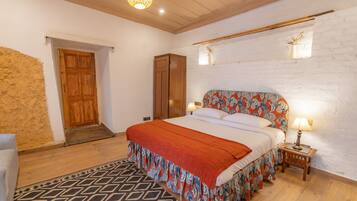 Royal Double Room | Free WiFi