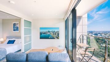 75-英寸智能电视(配备数码频道)、电视、Netflix