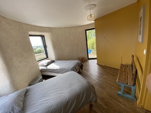 4 bedrooms, desk, iron/ironing board, travel crib - Le Moulin du Gwalarn (Hillion)