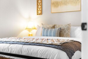 1 bedroom, iron/ironing board, free WiFi, bed sheets