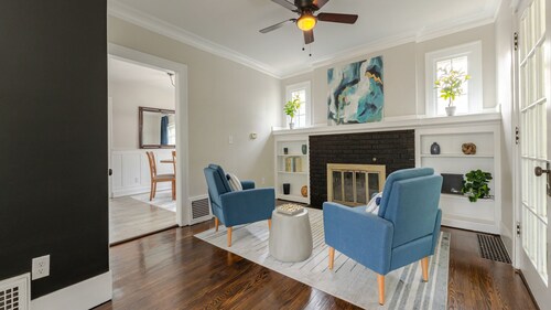 Game Room + 3 bd/2 bath + Family Friendly | Central Lansing