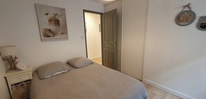 2 Schlafzimmer, Bügeleisen/Bügelbrett, Reisekinderbett, kostenloses WLAN