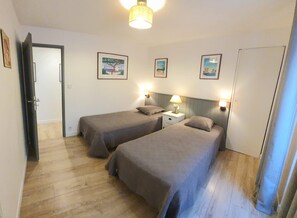 2 Schlafzimmer, Bügeleisen/Bügelbrett, Reisekinderbett, kostenloses WLAN